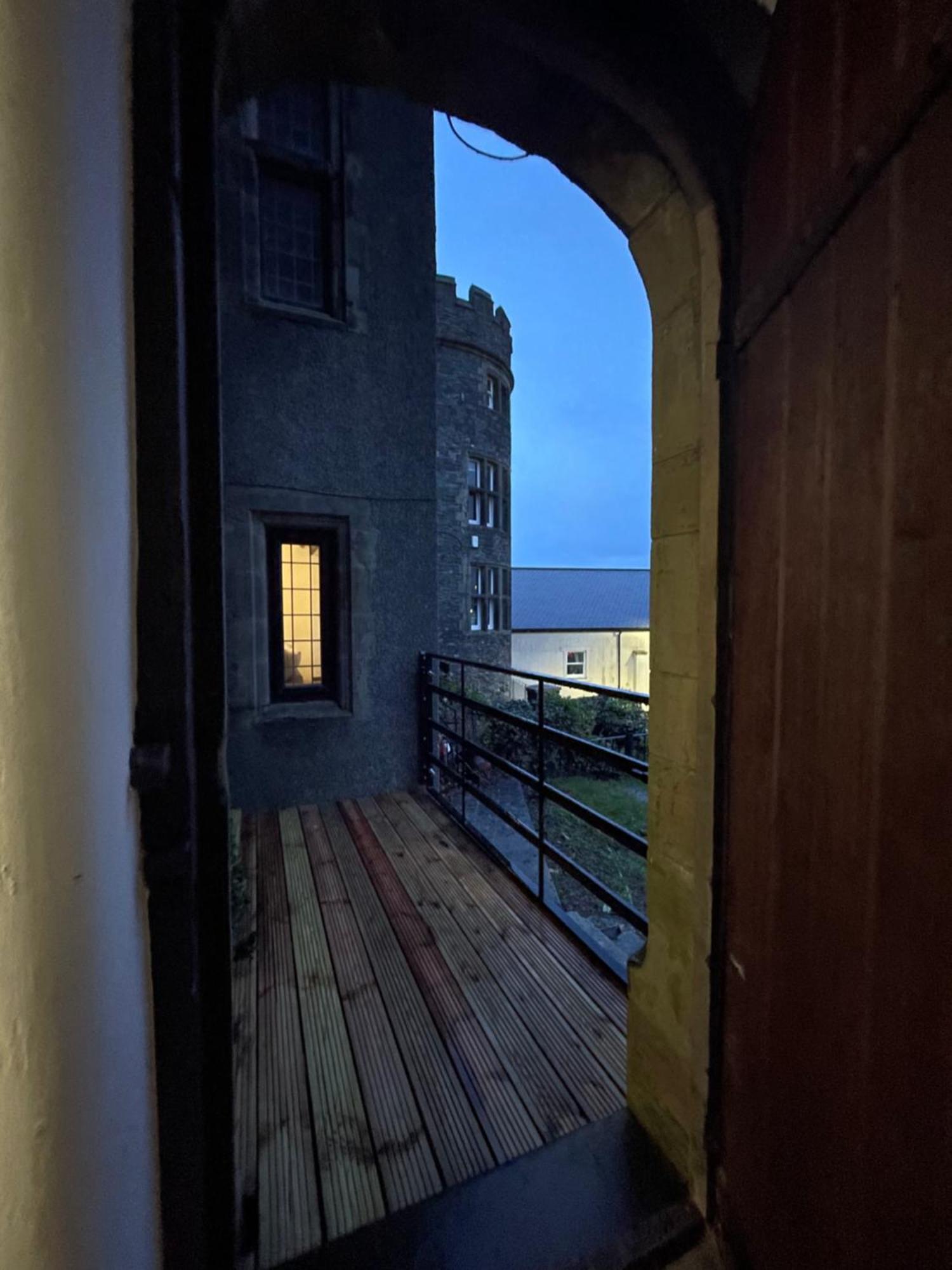 Lower Harbour Watch Holyhead Exterior photo